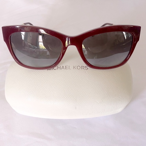 Michael Kors North Star sunglasses with case - Picture 1 of 6